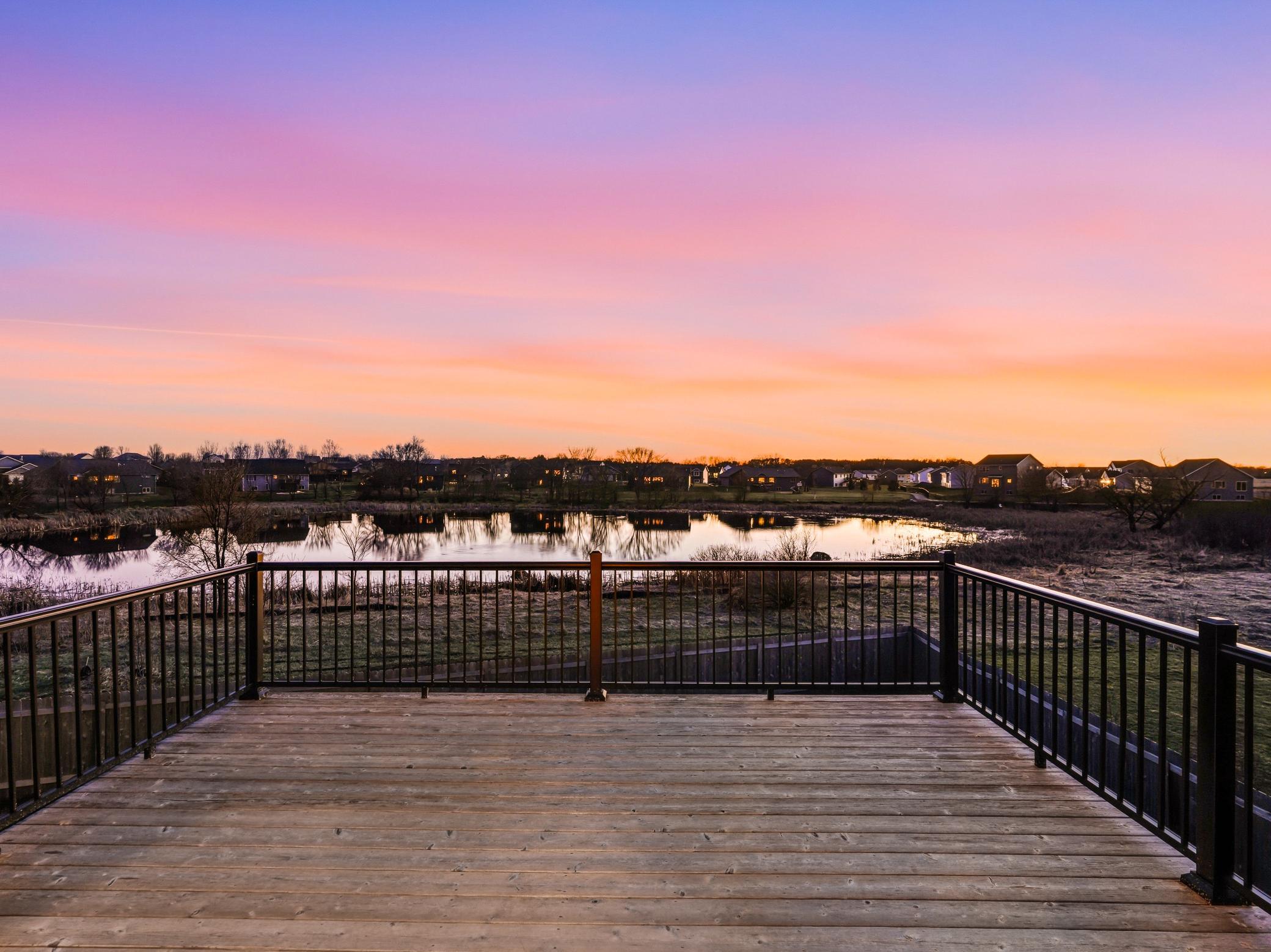 09-Twilight- Deck