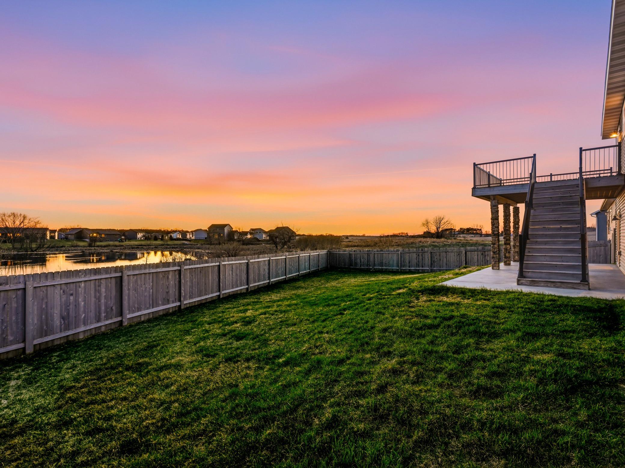 05-Twilight- Backyard