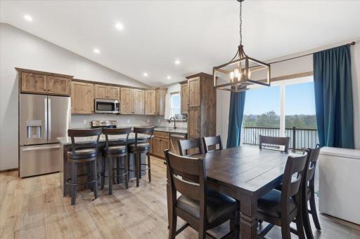 06-Kitchen & Dining.jpg