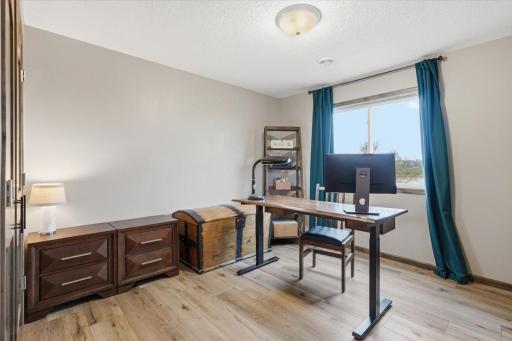 25-Office or bedroom 4