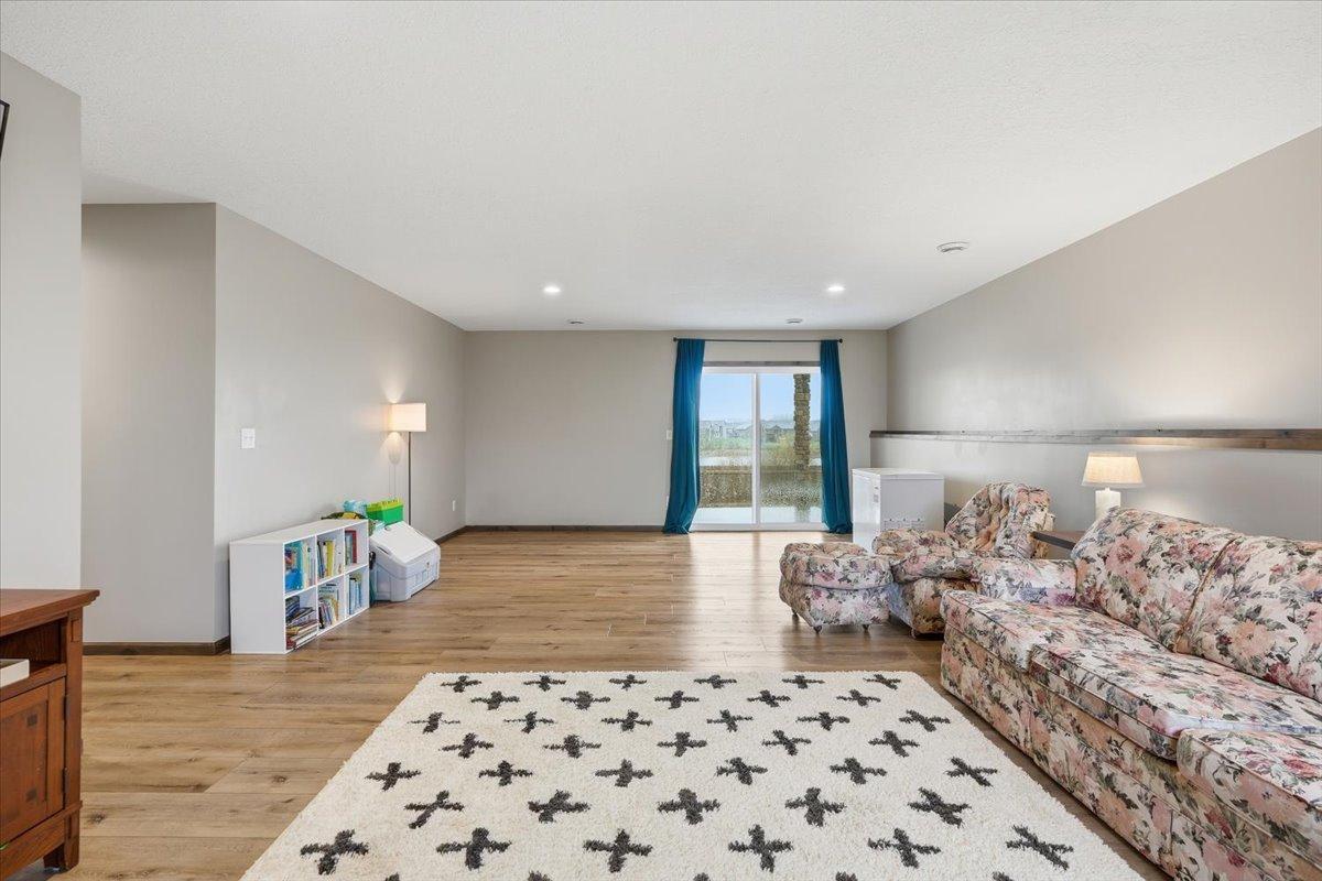 21-Family Room- walk out