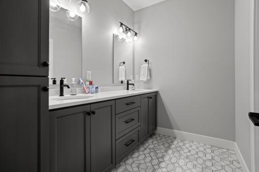 2426 Mcleod Drive E, West Fargo, ND 58078