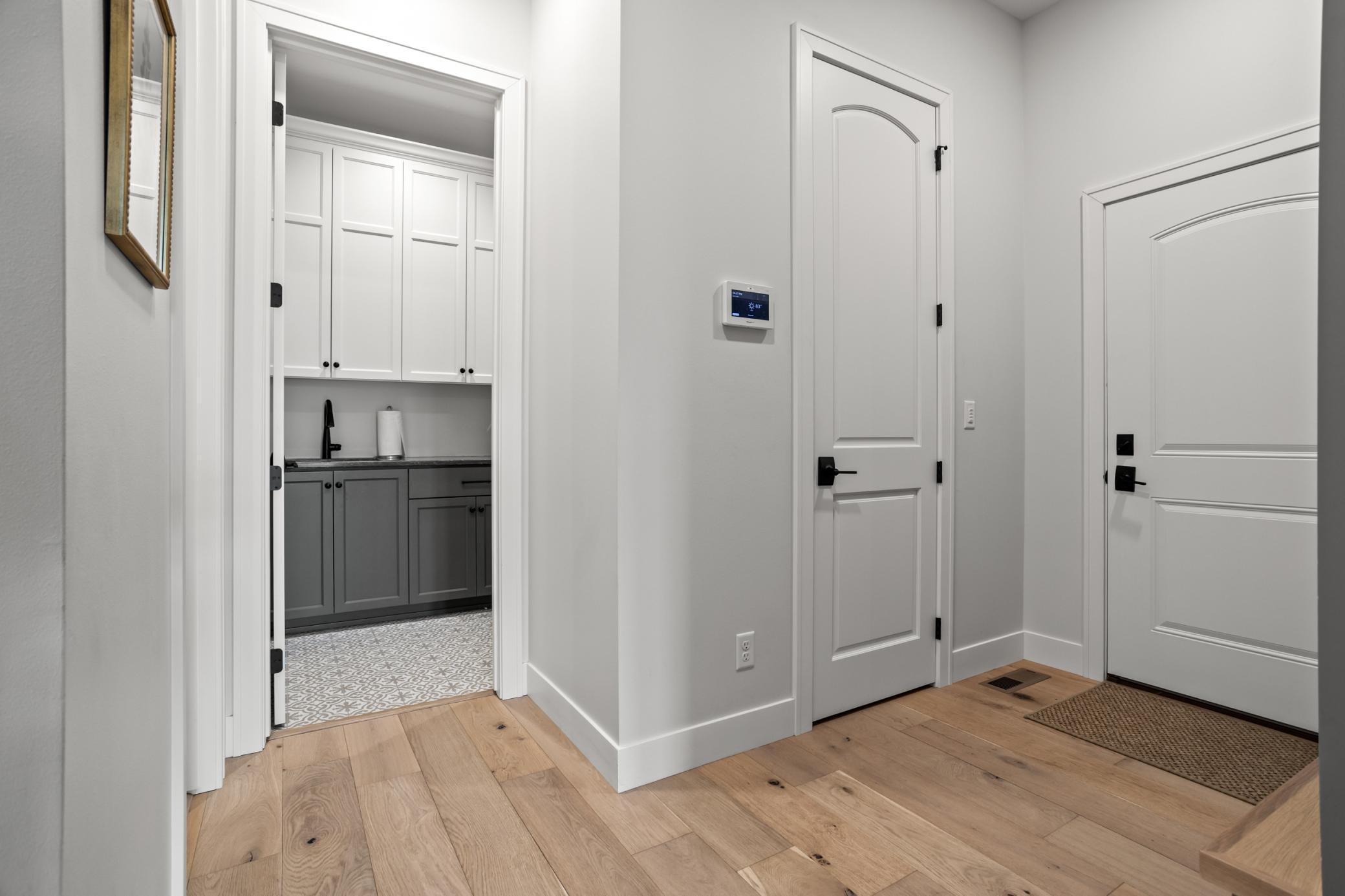 2426 McLeod Dr W West Fargo