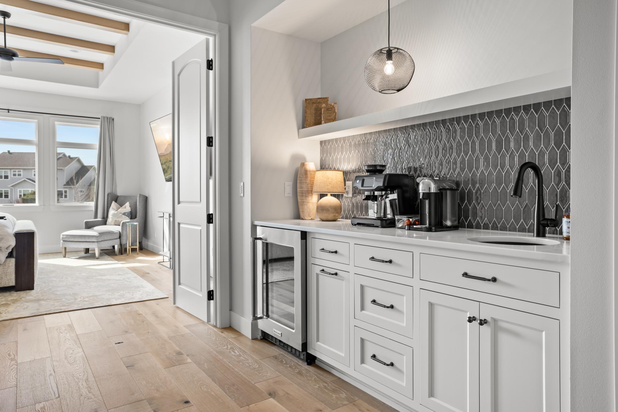 2426 McLeod Dr W West Fargo