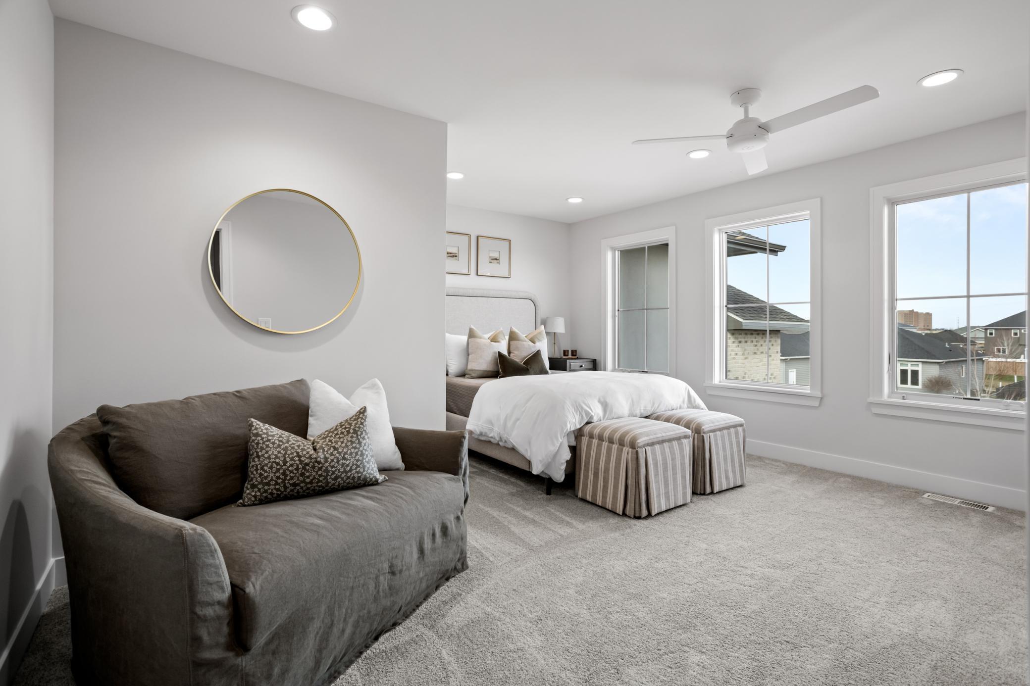 2426 McLeod Dr W West Fargo