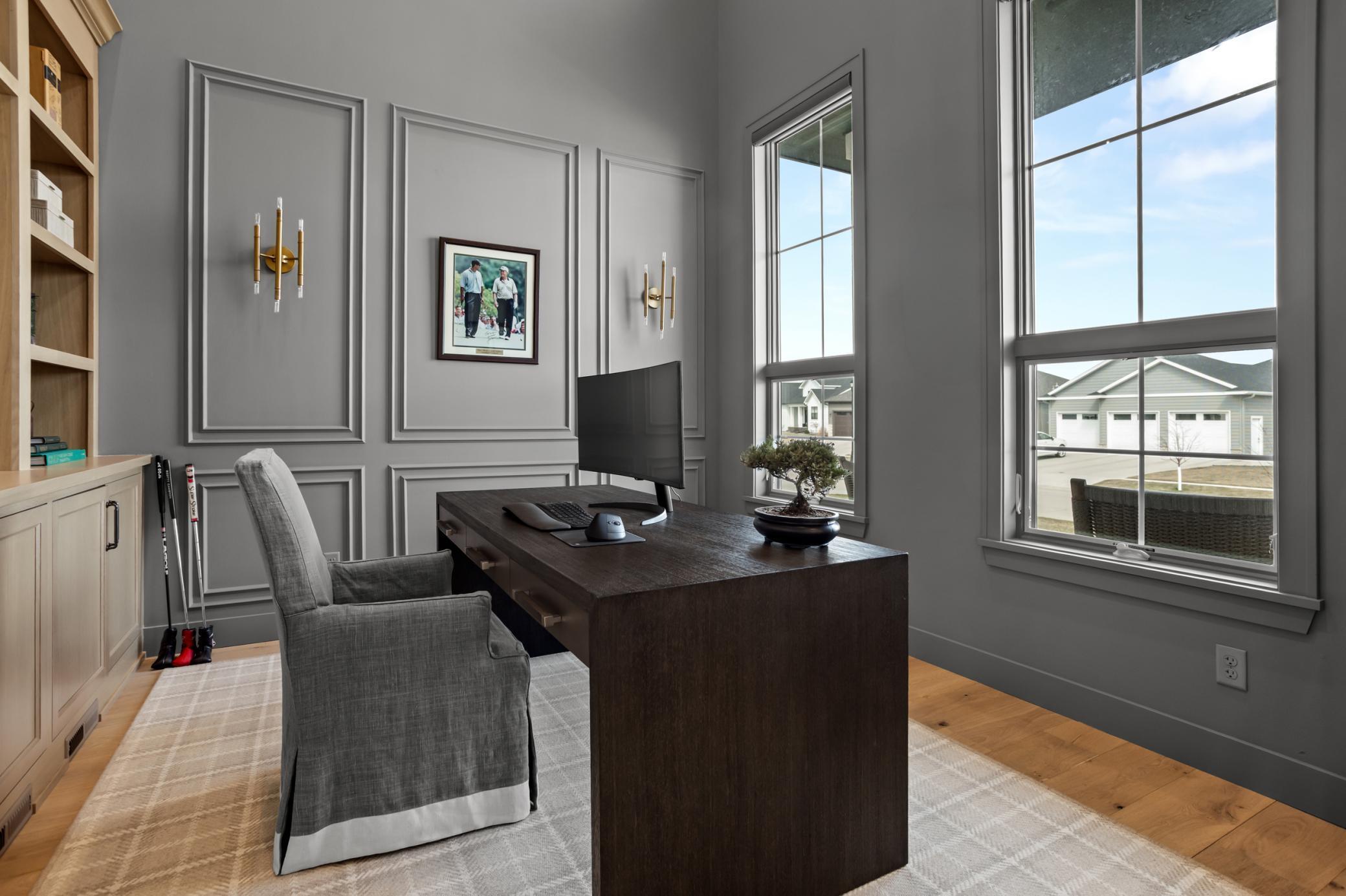 2426 McLeod Dr W West Fargo