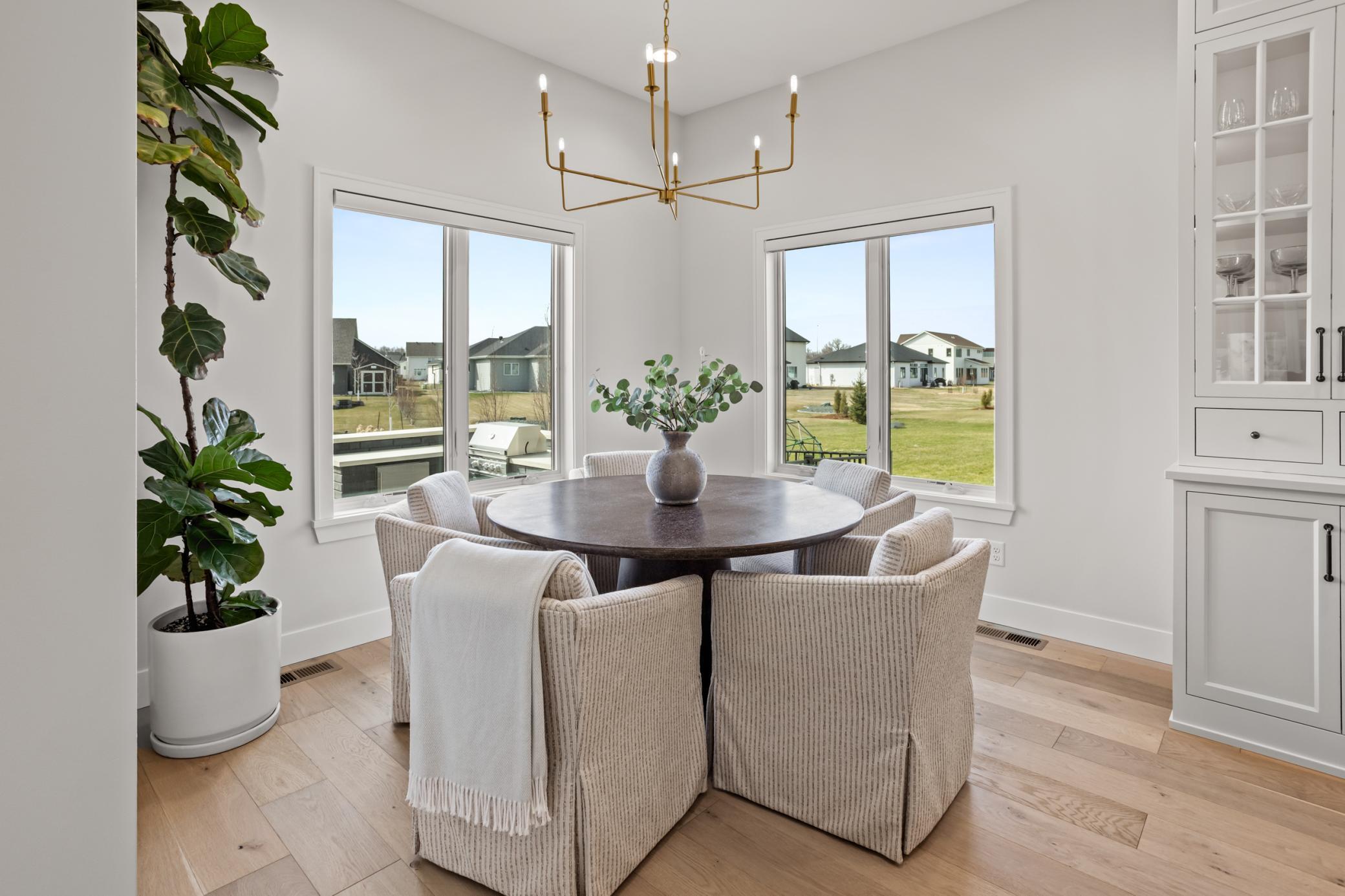 2426 McLeod Dr W West Fargo