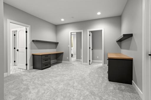 2426 Mcleod Drive E, West Fargo, ND 58078