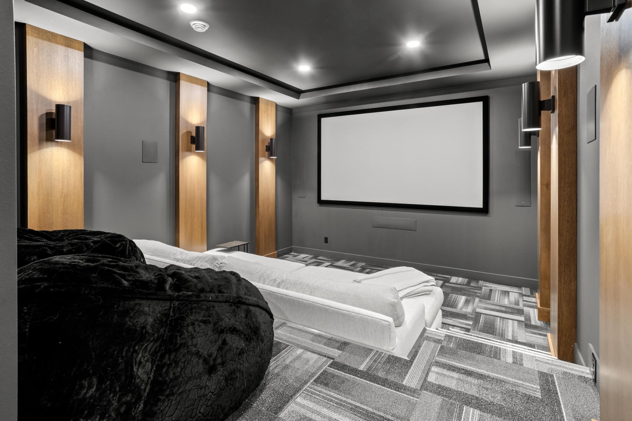 2426 McLeod Dr W West Fargo