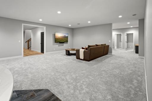 2426 Mcleod Drive E, West Fargo, ND 58078