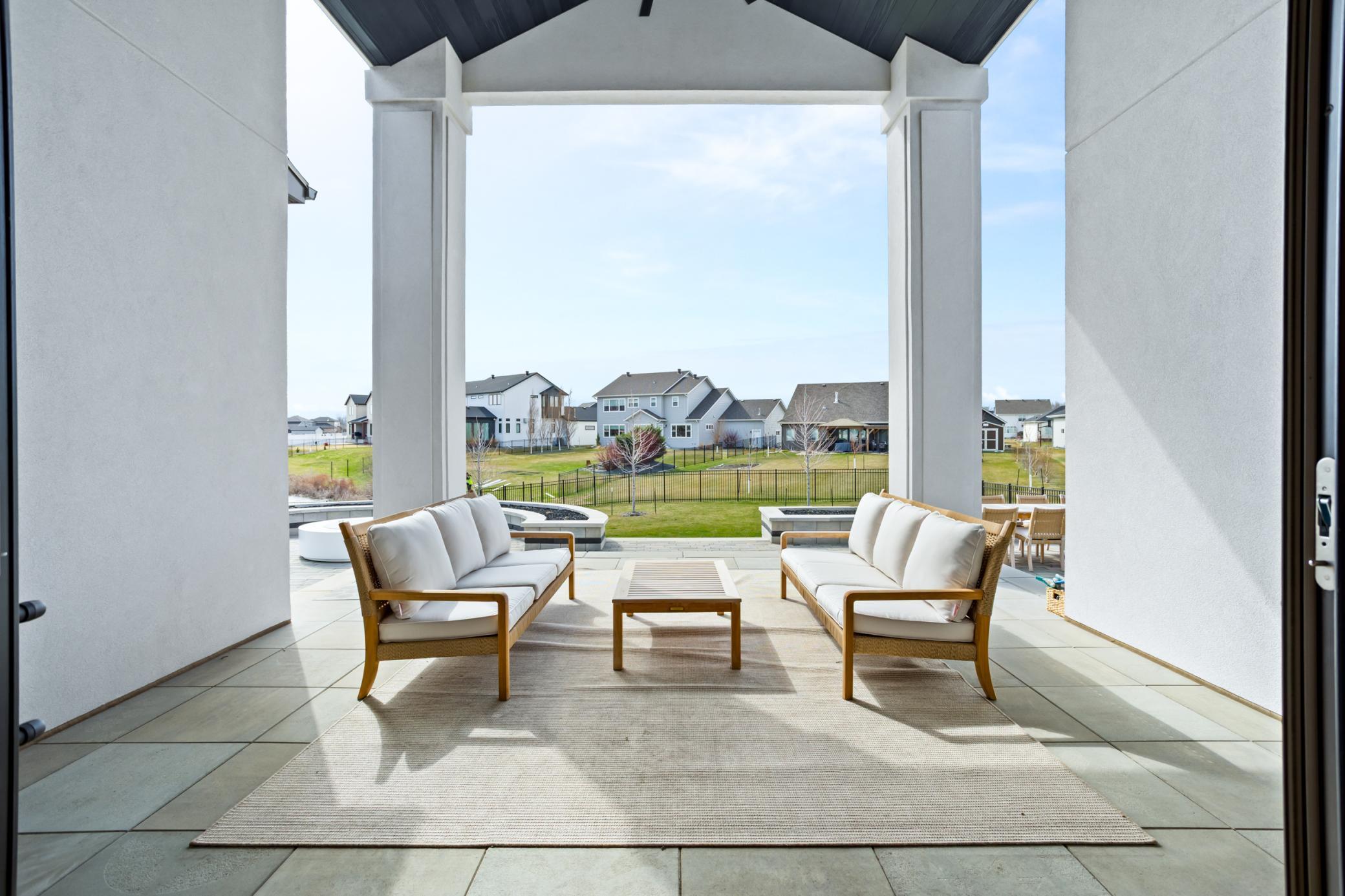 2426 McLeod Dr W West Fargo