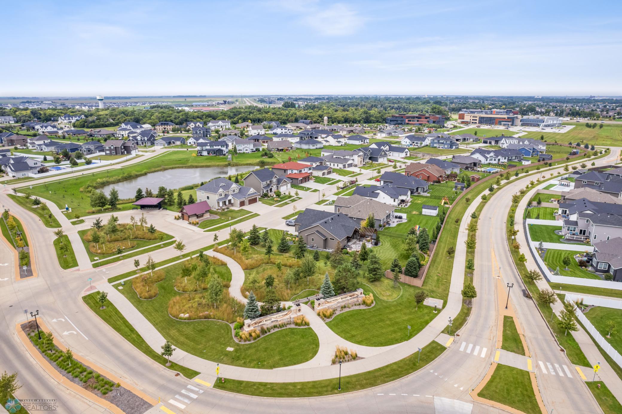 2426 McLeod Dr W West Fargo