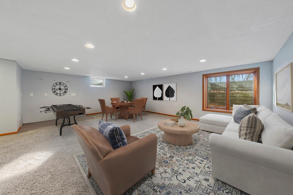 42a Family room_lower VS.jpg