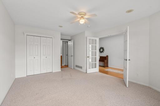1380 Edinburgh Place NE, Owatonna, MN 55060