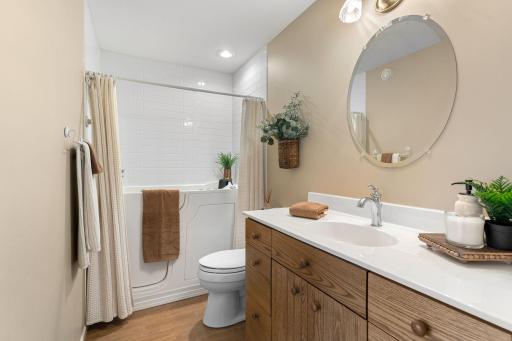 1380 Edinburgh Place NE, Owatonna, MN 55060