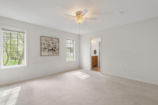 1380 Edinburgh Place NE, Owatonna, MN 55060