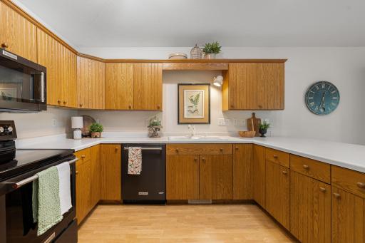1380 Edinburgh Place NE, Owatonna, MN 55060