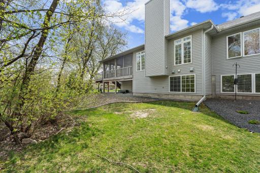 1380 Edinburgh Place NE, Owatonna, MN 55060