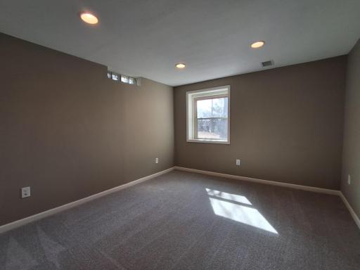 3649 Regent Avenue N, Robbinsdale, MN 55422