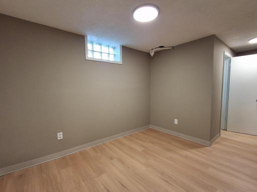 3649 Regent Avenue N, Robbinsdale, MN 55422