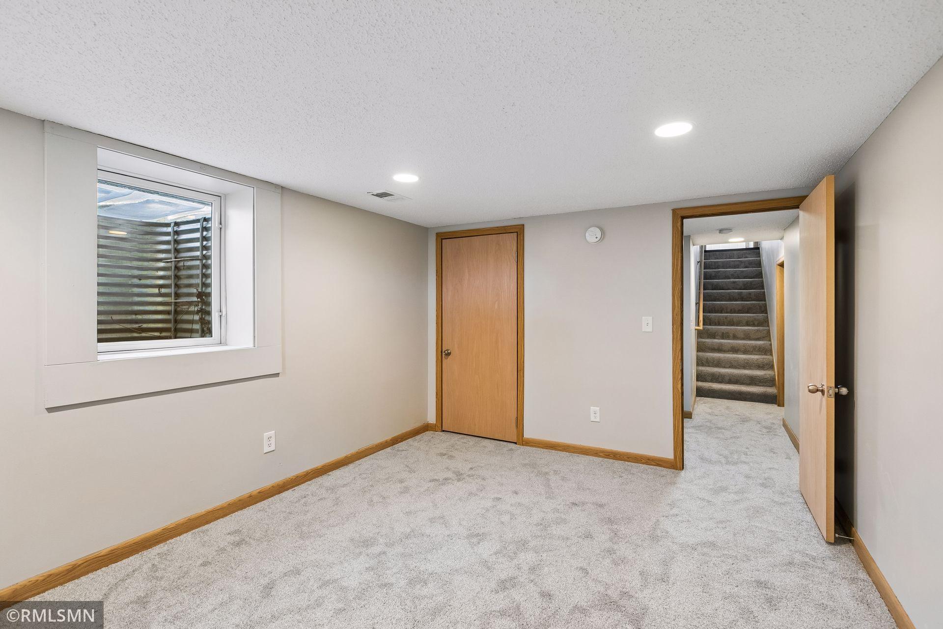 1112 Emerson Lane North - Spacecrafting - 0023.jpg