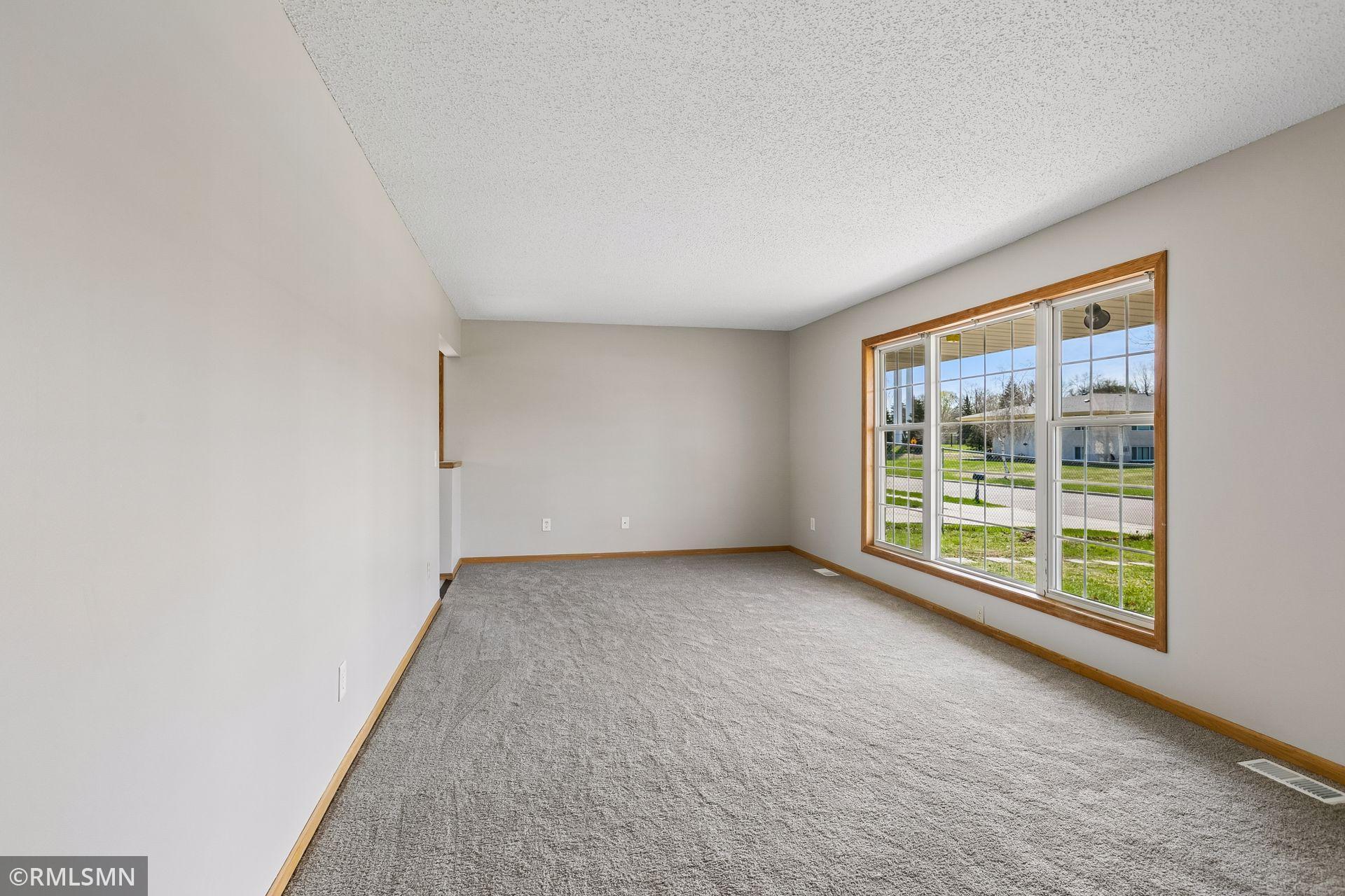 1112 Emerson Lane North - Spacecrafting - 0006.jpg