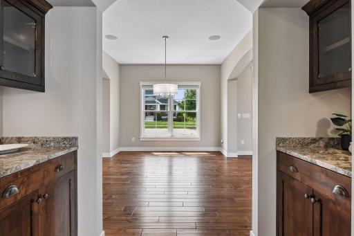 2444 Woods Drive, Victoria, MN 55386