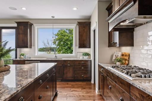 2444 Woods Drive, Victoria, MN 55386