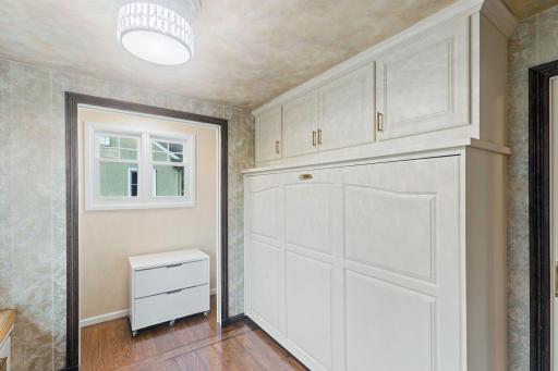 Murphy Bed gives the room its flexibility