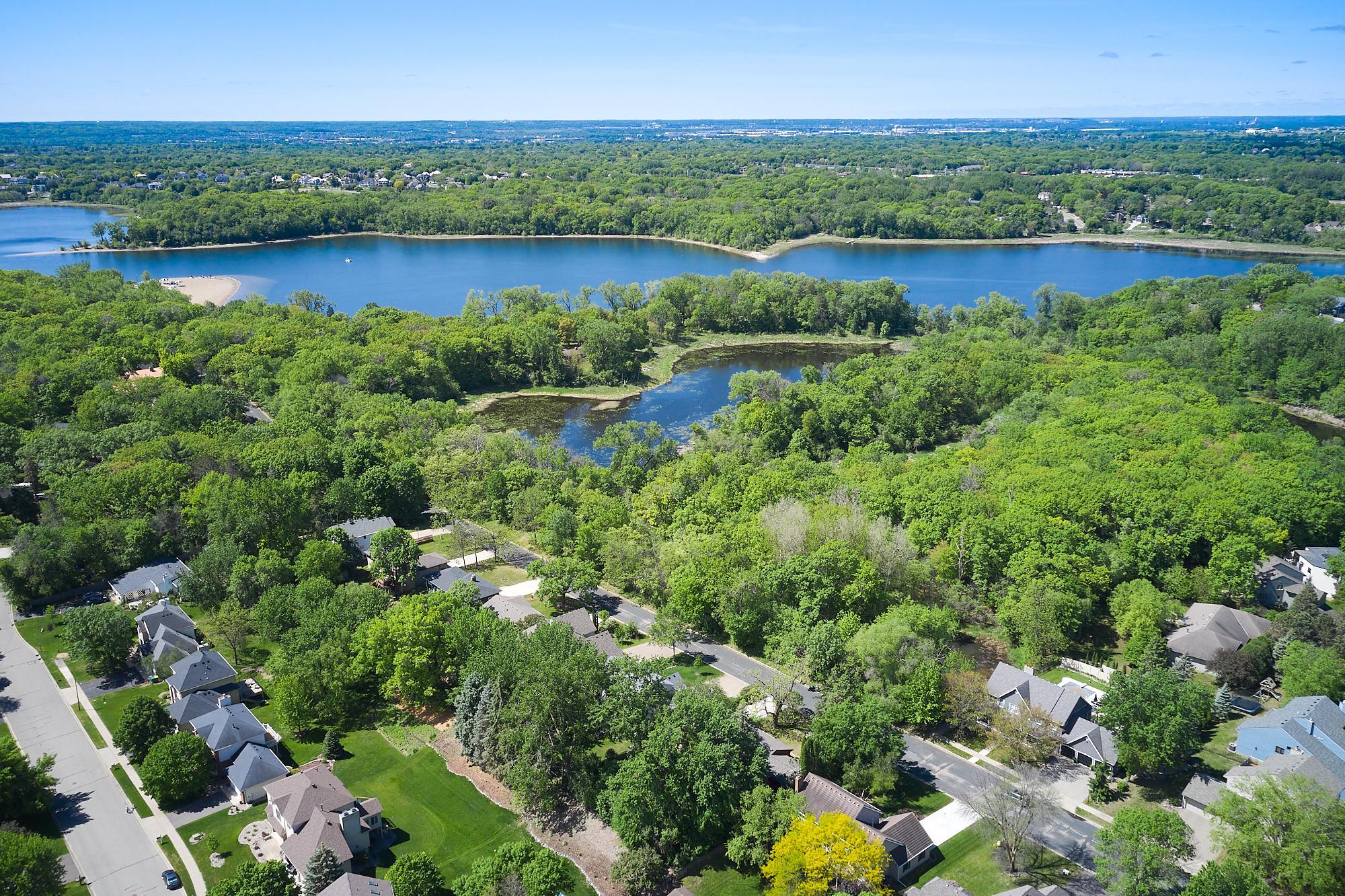 Walk to Bush Lake and Beach