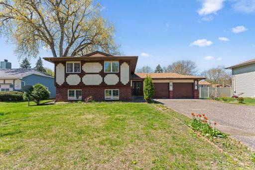 1889 Hamline Avenue N, Saint Paul, MN 55113