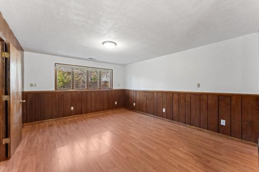 1889 Hamline Avenue N, Saint Paul, MN 55113