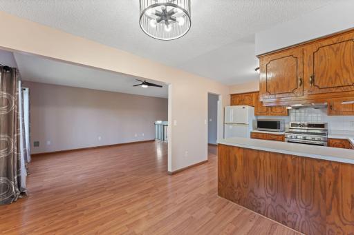 1889 Hamline Avenue N, Saint Paul, MN 55113