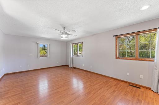 1889 Hamline Avenue N, Saint Paul, MN 55113