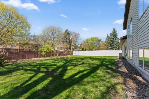 1889 Hamline Avenue N, Saint Paul, MN 55113