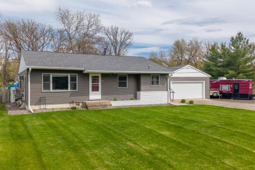 1004 N 4th Avenue N, Sauk Rapids, MN 56379