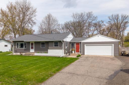 1004 N 4th Avenue N, Sauk Rapids, MN 56379
