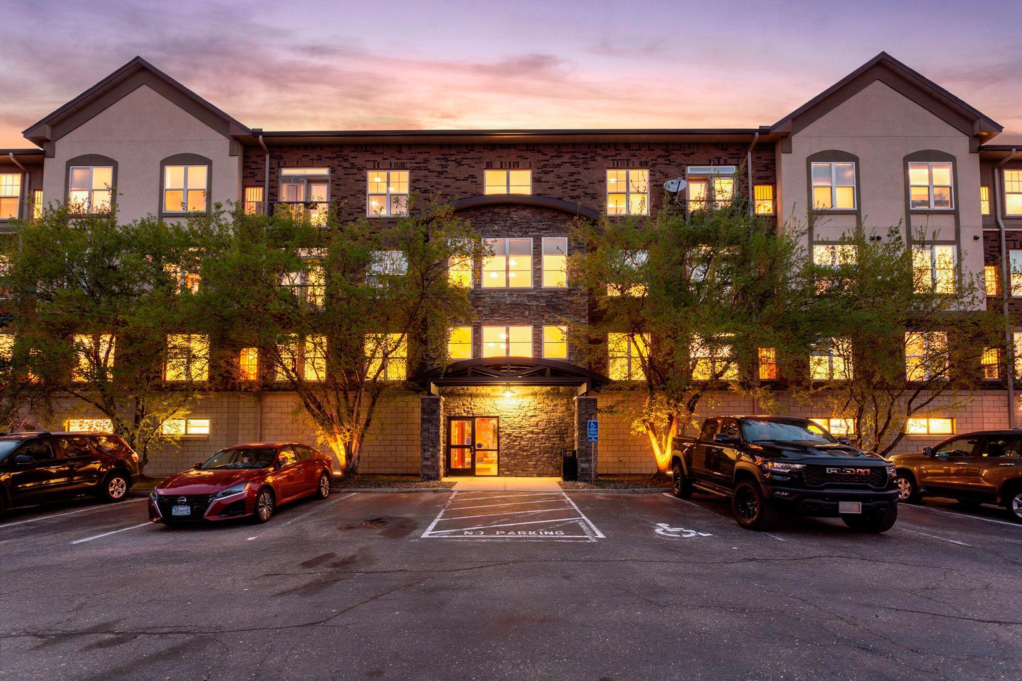 1-web-or-mls-13560 Technology Dr 1115-15 copy.jpg