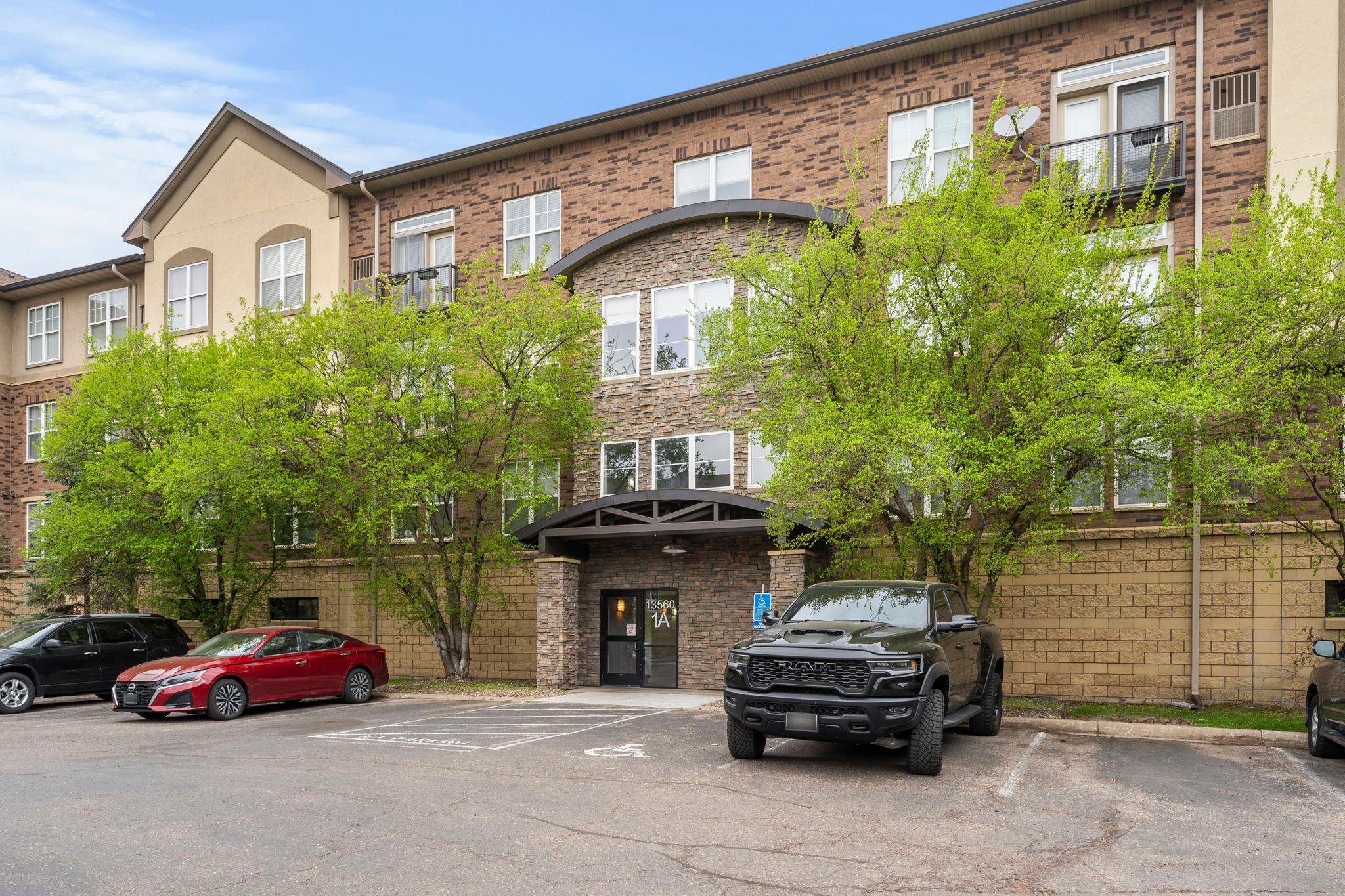 2-web-or-mls-13560 Technology Dr 1115-5.jpg