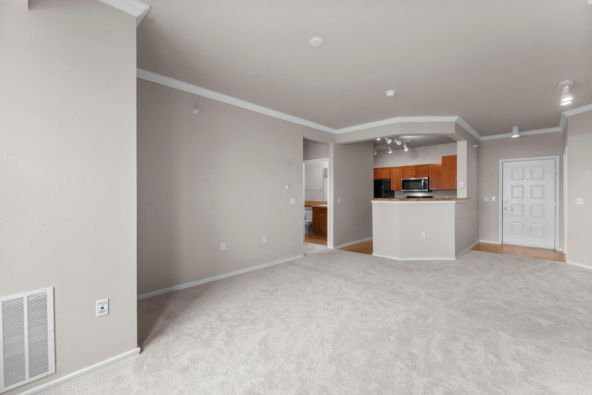 14-web-or-mls-13560 Technology Dr 1115-103.jpg