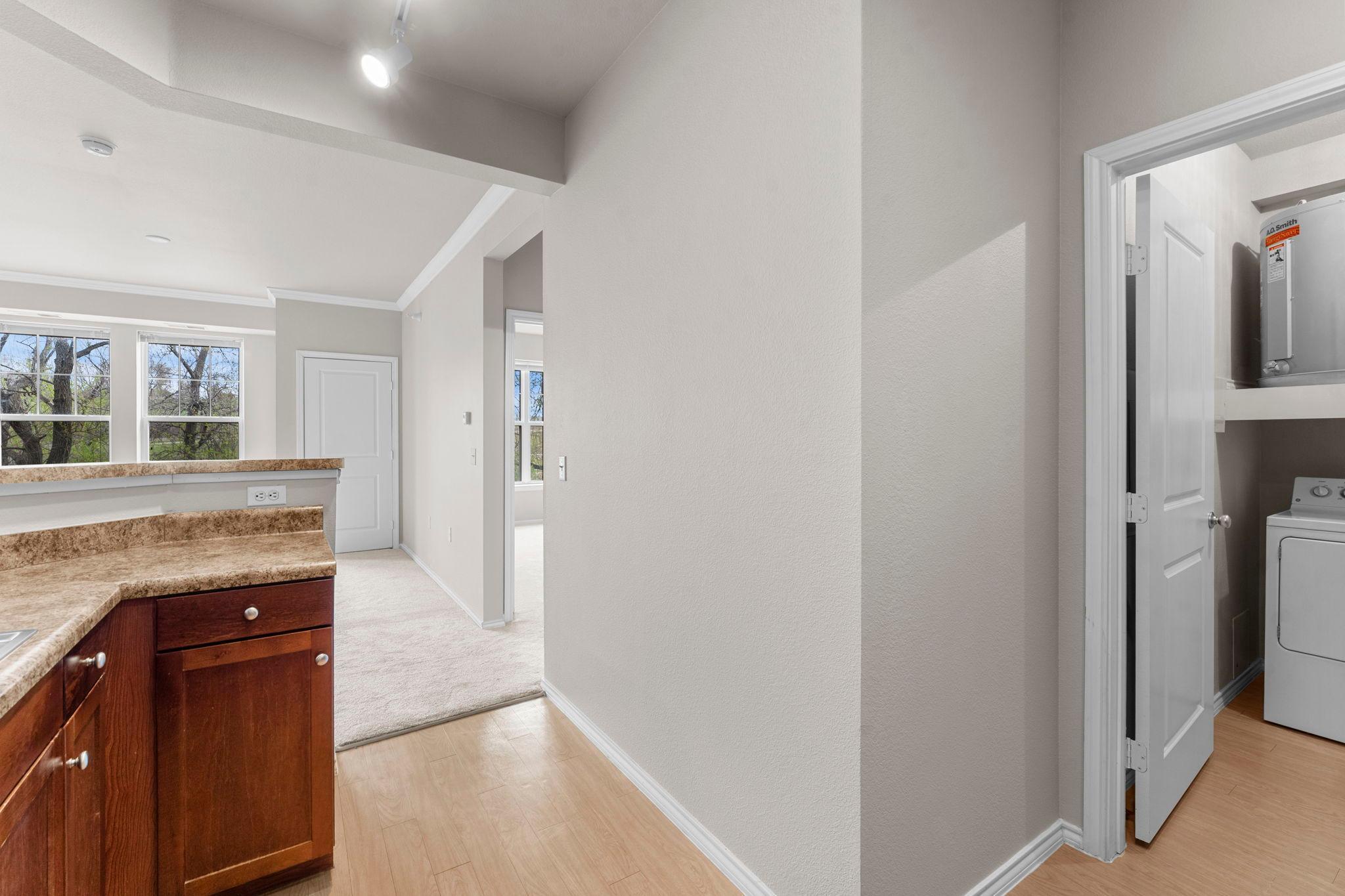 17-web-or-mls-13560 Technology Dr 1115-118.jpg