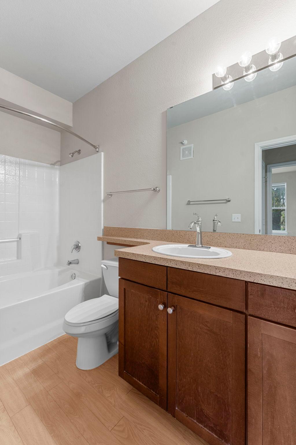 30-web-or-mls-13560 Technology Dr 1115-143.jpg