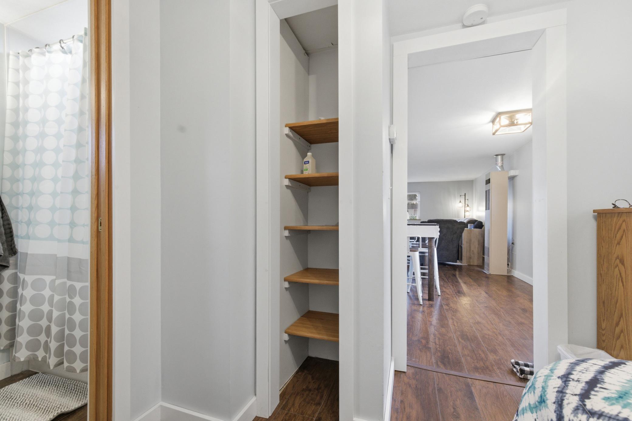 Bedroom towards the kitchen