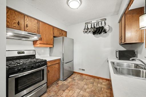 4932 Hanover Road, Mound, MN 55364
