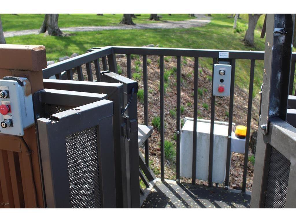 Private association lift to the lake