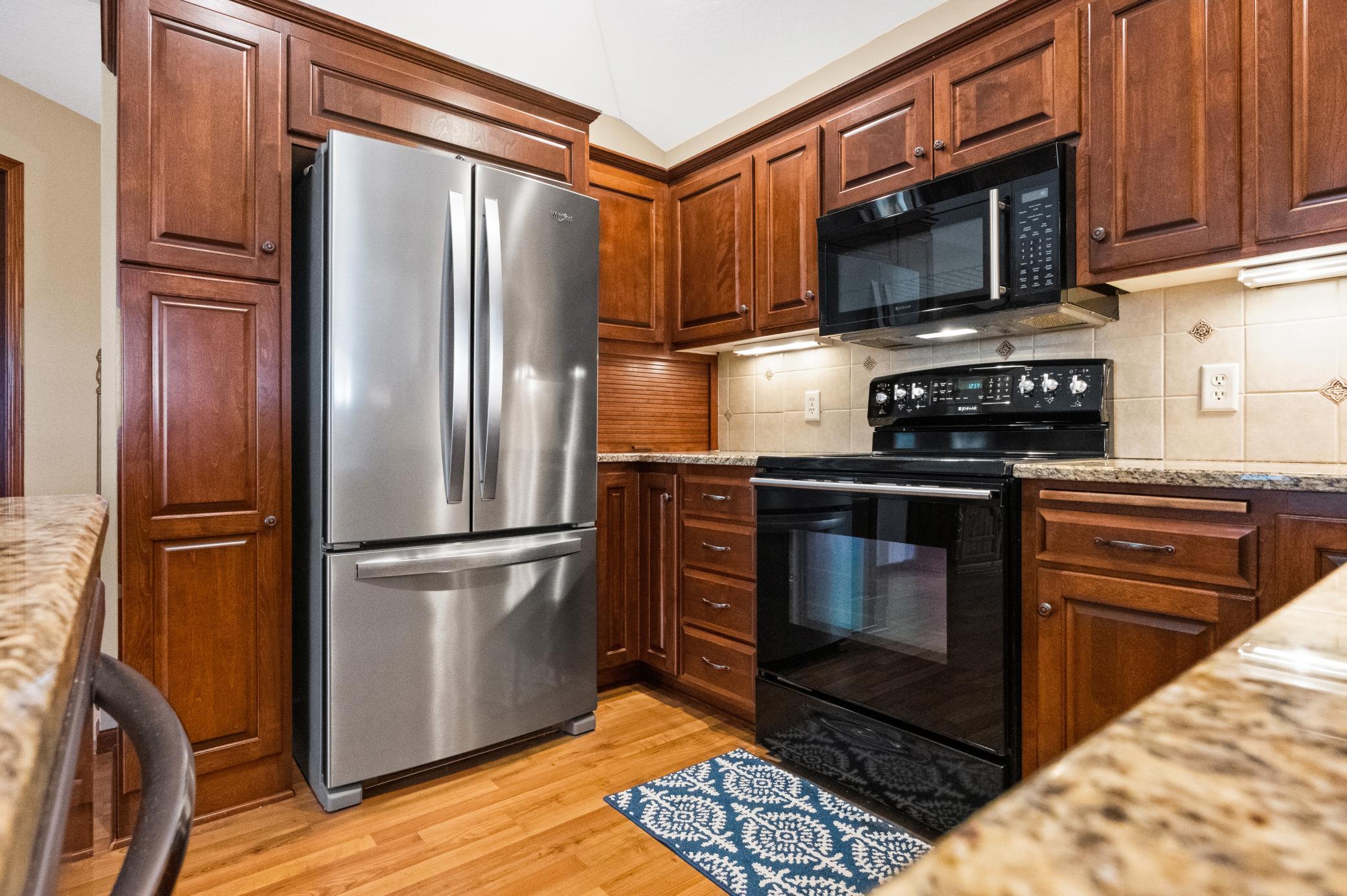 Custom kitchen cabinets