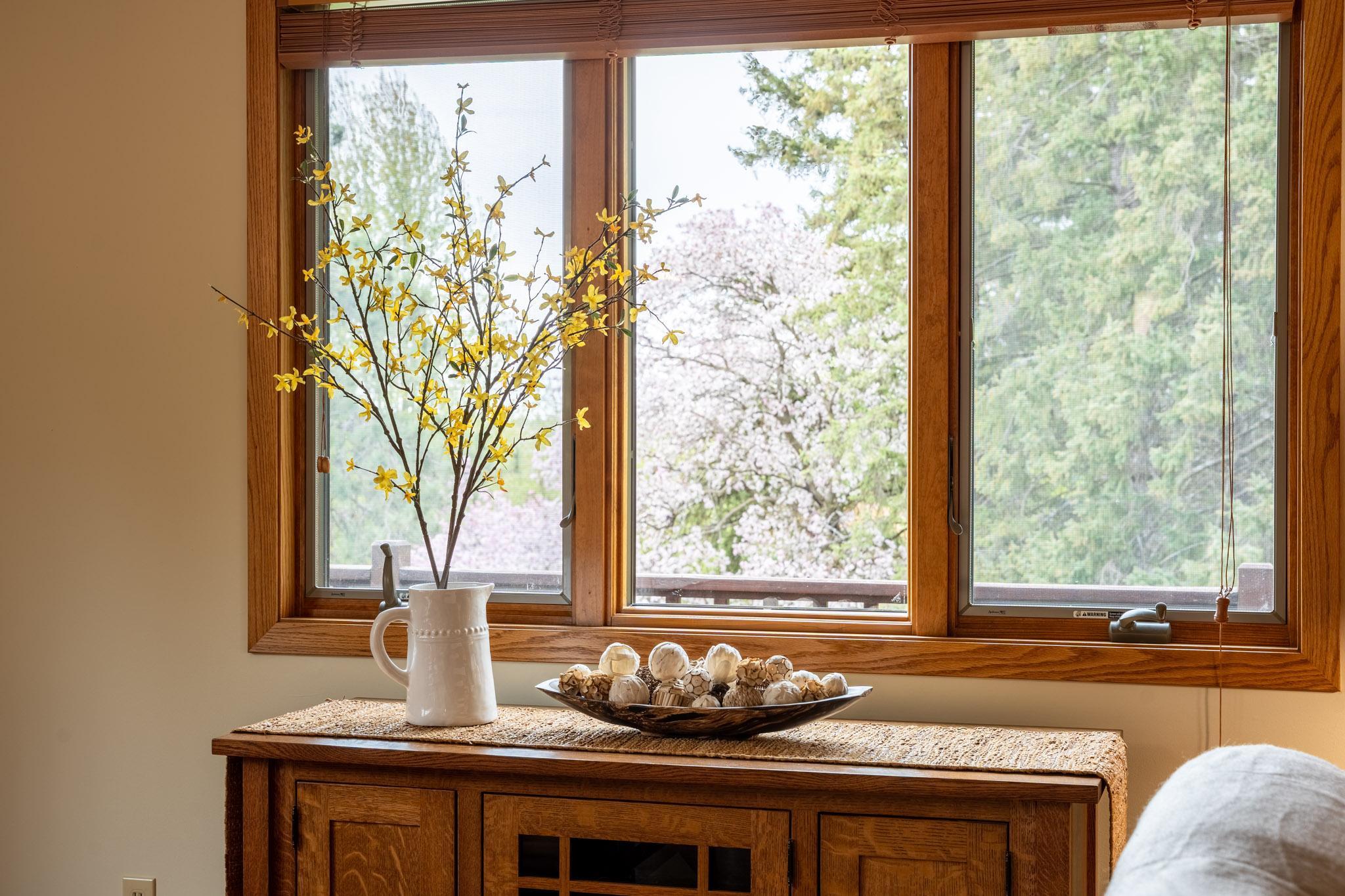 Nature veiws from every window!