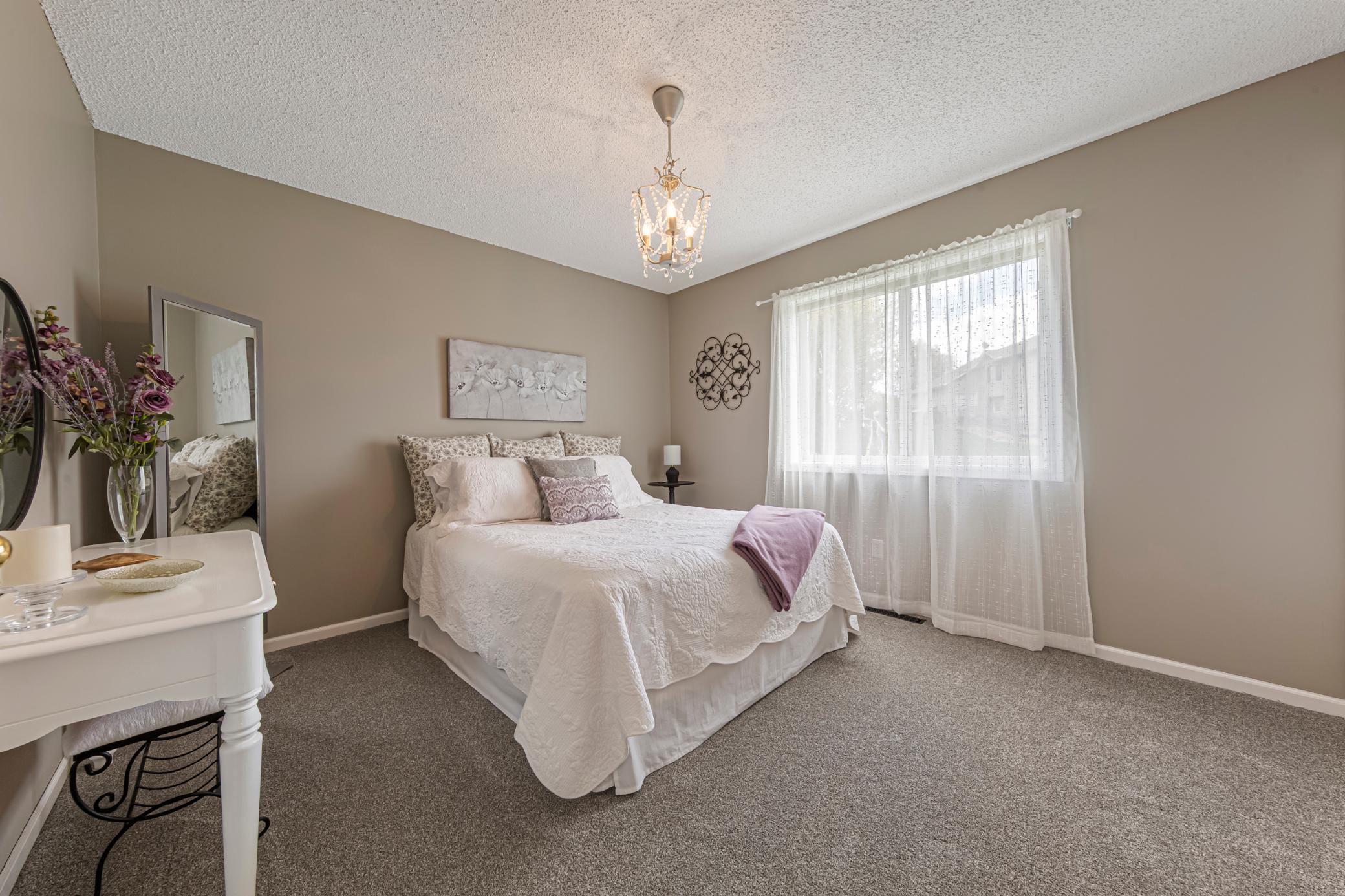 28 bedroom 2.jpg