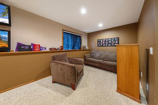 1435 Springwood Lane, Faribault, MN 55021