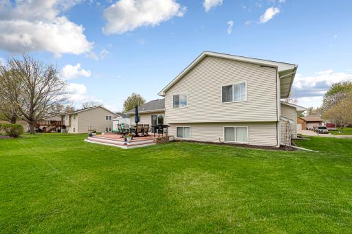 1435 Springwood Lane, Faribault, MN 55021